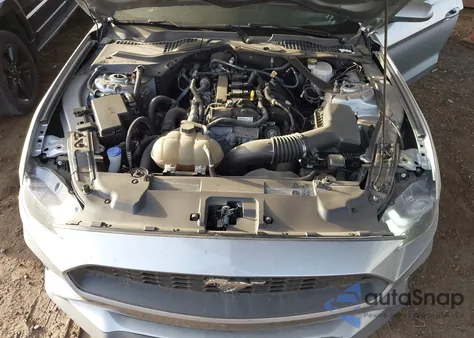 2022 Ford Mustang z USA, uszkodzony, nr VIN 1FATP8UH5N5124613